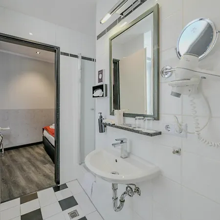 Hotel Ramada By Wyndham Frankfurt Station Frankfurt am Main
