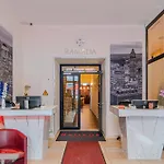Ramada By Wyndham Frankfurt Station 4*