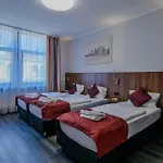 Ramada By Wyndham Frankfurt Station 4* Frankfurt am Main