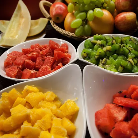 Ramada By Wyndham Frankfurt Station Φραγκφούρτη