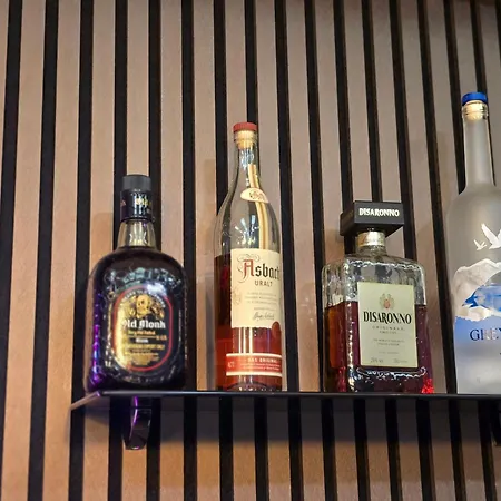 Ramada By Wyndham Frankfurt Station Hotel 4*