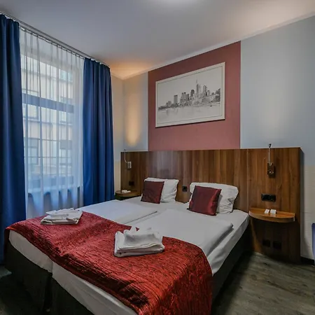 Ramada By Wyndham Frankfurt Station 4* פרנקפורט