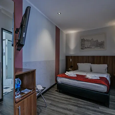 מלון Ramada By Wyndham Frankfurt Station פרנקפורט