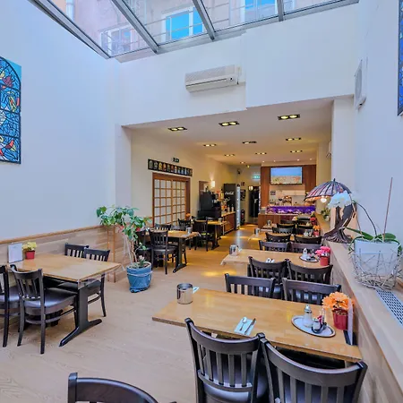 Ramada By Wyndham Frankfurt Station 4* Francfort-sur-le-Main