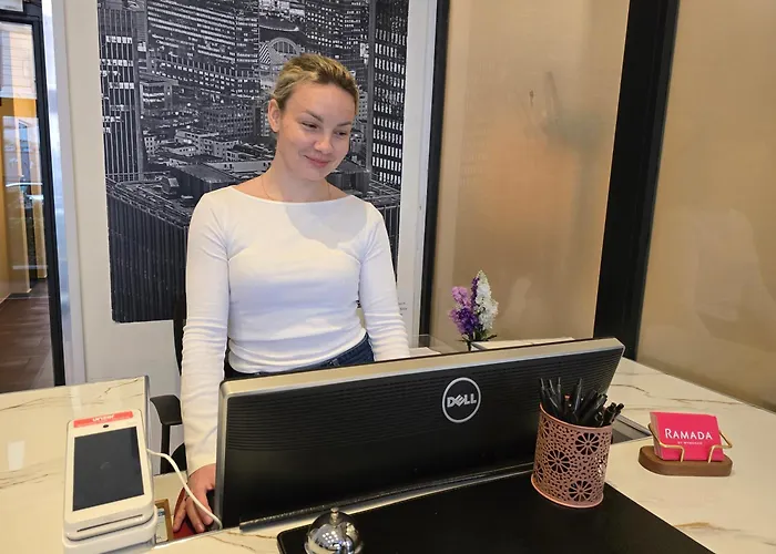 Ramada By Wyndham Frankfurt Station