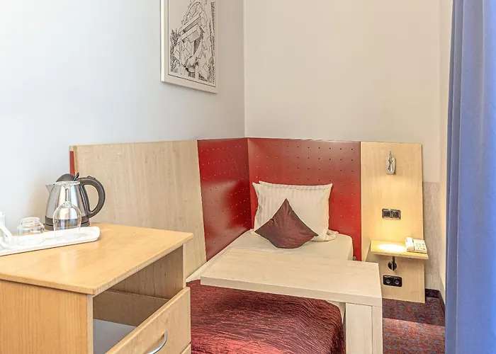 Szálloda Ramada By Wyndham Frankfurt Station