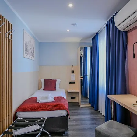 Hotel Ramada By Wyndham Frankfurt Station