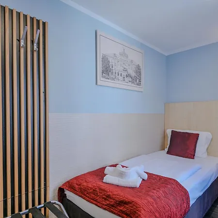 Ramada By Wyndham Frankfurt Station 4* Fráncfort del Meno