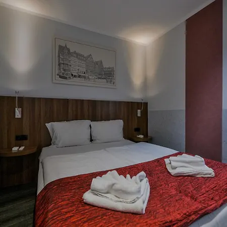 Ramada By Wyndham Frankfurt Station Hotel