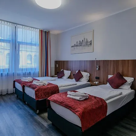 Ramada By Wyndham Frankfurt Station 4* Fráncfort del Meno