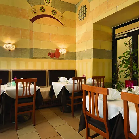 Ramada By Wyndham Frankfurt Station 美因河畔法兰克福