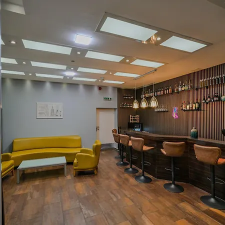 Ramada By Wyndham Frankfurt Station מלון 4*