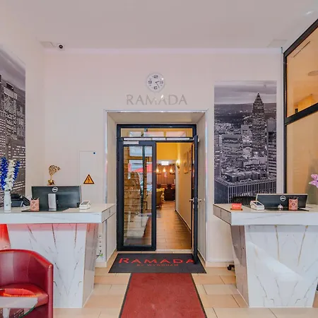 Ramada By Wyndham Frankfurt Station 4*