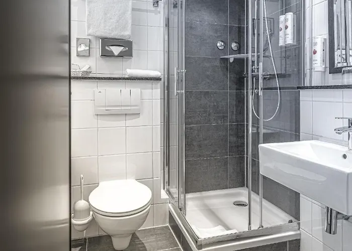 Ramada By Wyndham Frankfurt Station 4* Fráncfort del Meno